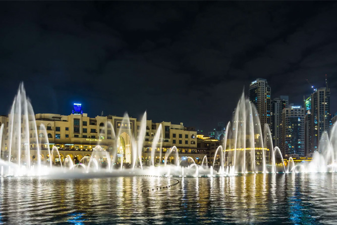 Dubai-Fountain